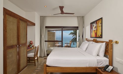 Rockholm at the Lighthouse Beach_Superior Ocean View room