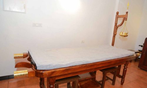 AyurSoma Ayurveda Royal Retreat Dhanwanthari Heritage Deluxe Treatment Room